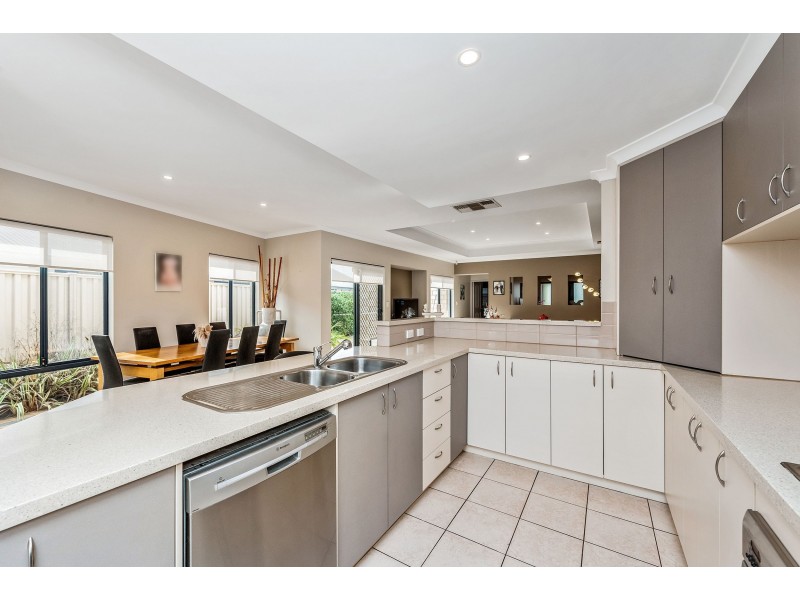 74 Pavilion Circle, The Vines WA 6069