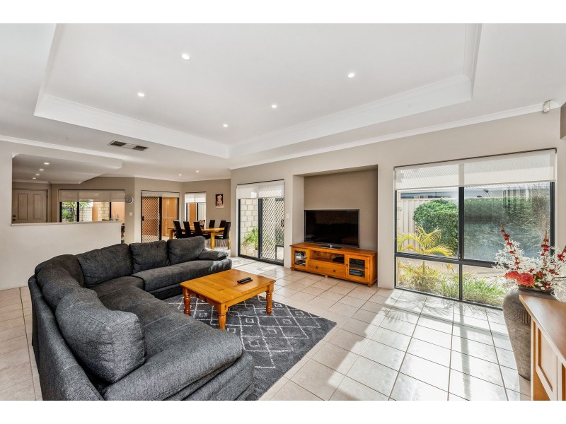74 Pavilion Circle, The Vines WA 6069