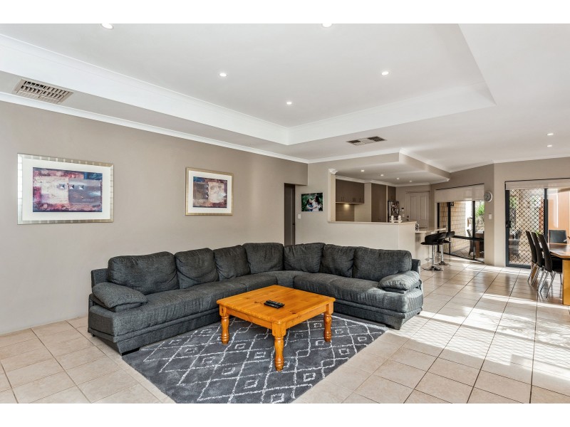74 Pavilion Circle, The Vines WA 6069