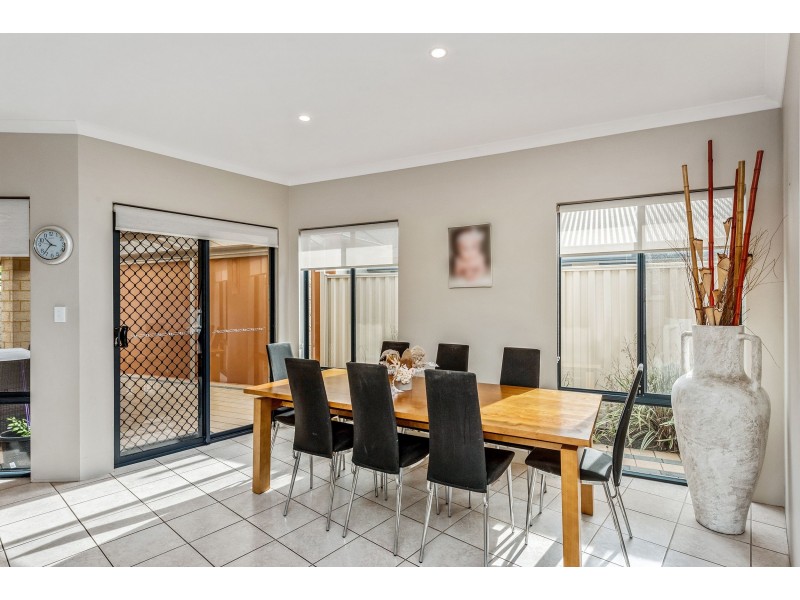 74 Pavilion Circle, The Vines WA 6069