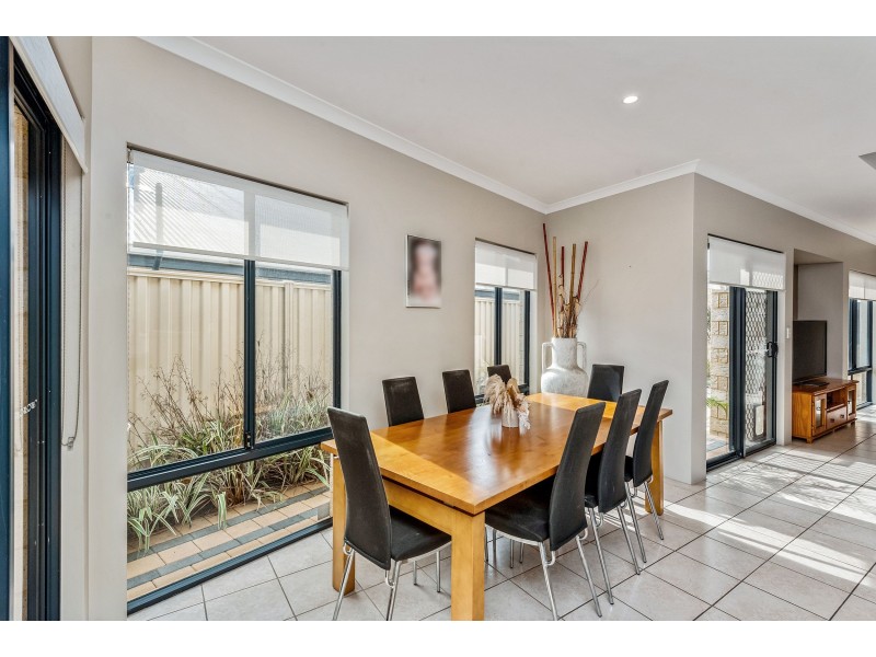 74 Pavilion Circle, The Vines WA 6069
