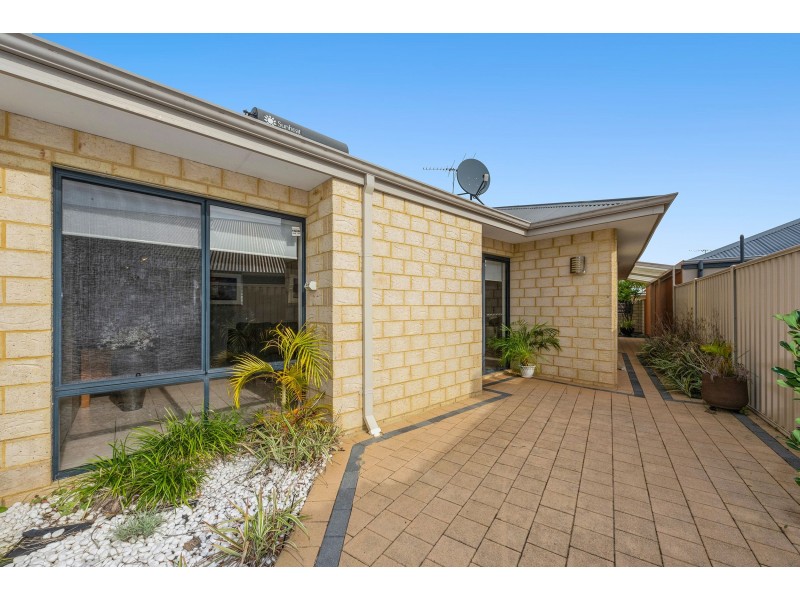 74 Pavilion Circle, The Vines WA 6069