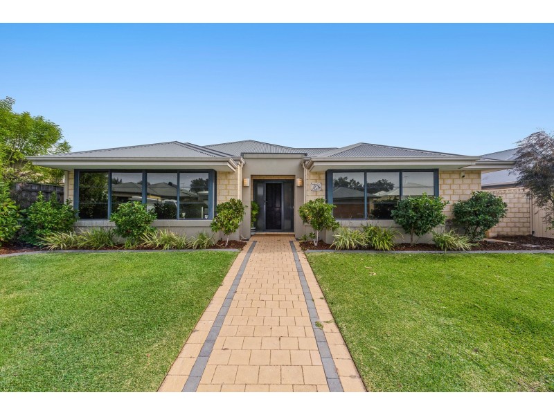 74 Pavilion Circle, The Vines WA 6069