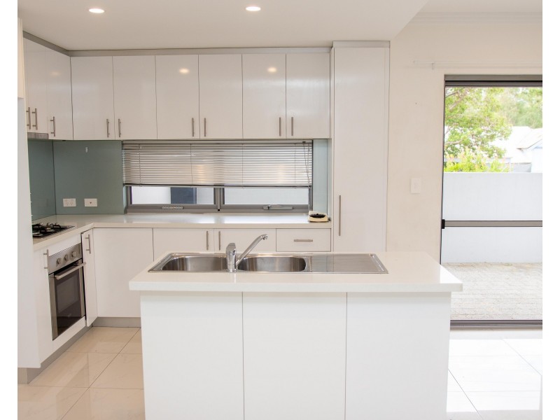 1/19 Frederic Street, Midland WA 6056