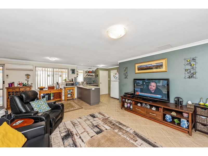 15 Aurora Entrance, High Wycombe WA 6057