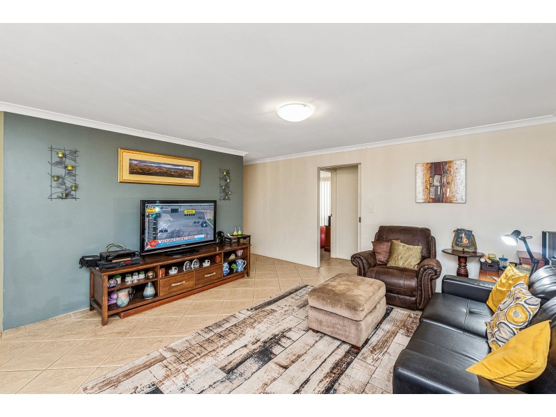 15 Aurora Entrance, High Wycombe WA 6057