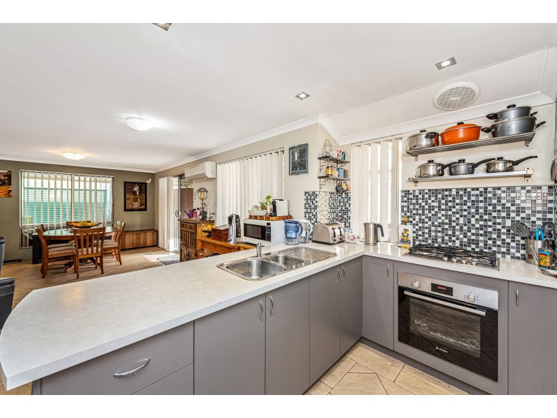 15 Aurora Entrance, High Wycombe WA 6057