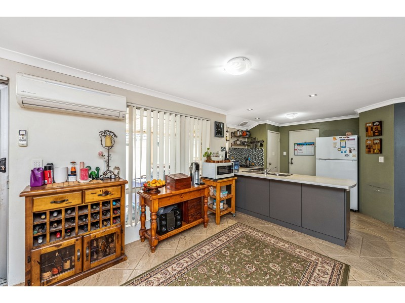 15 Aurora Entrance, High Wycombe WA 6057