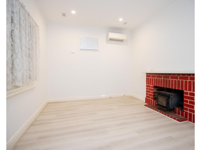 25 Mathoura Street, Midland WA 6056