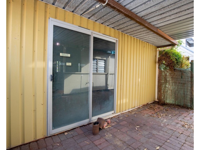 25 Mathoura Street, Midland WA 6056