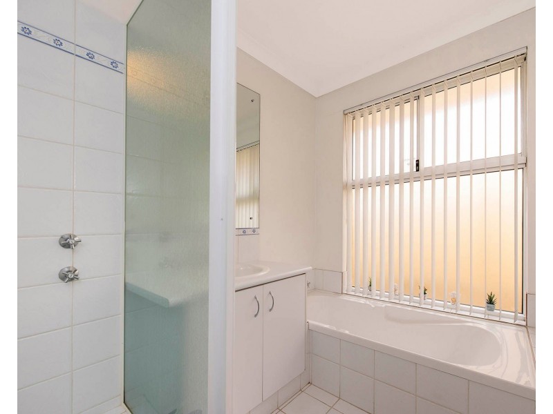 5 Lambertia Crescent, High Wycombe WA 6057