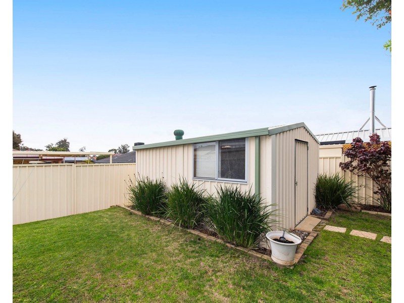 5 Lambertia Crescent, High Wycombe WA 6057