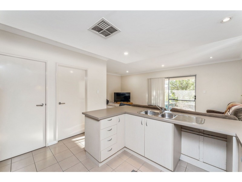 37/45 Elvire Street, Viveash WA 6056