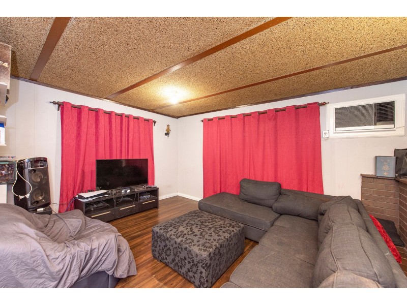 27 Warren Road, Maida Vale WA 6057