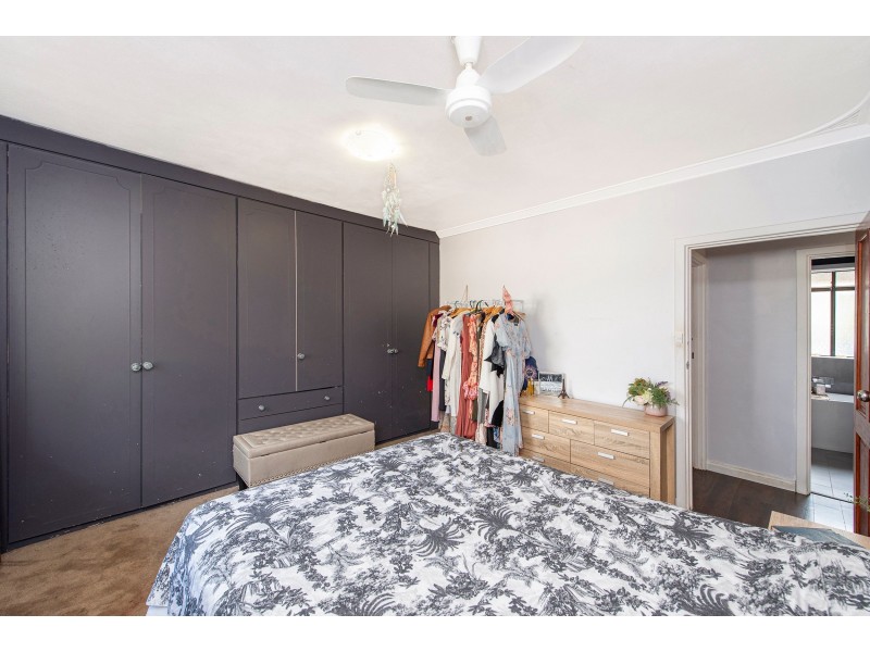 27 Warren Road, Maida Vale WA 6057