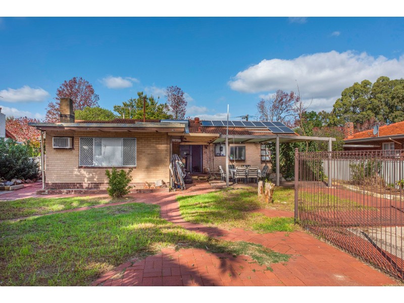 27 Warren Road, Maida Vale WA 6057