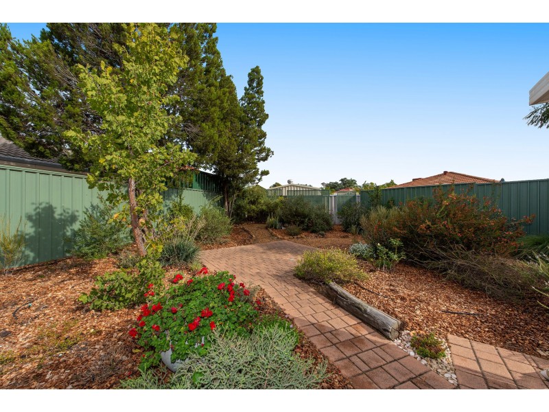 19 Gardenia Gardens, Helena Valley WA 6056