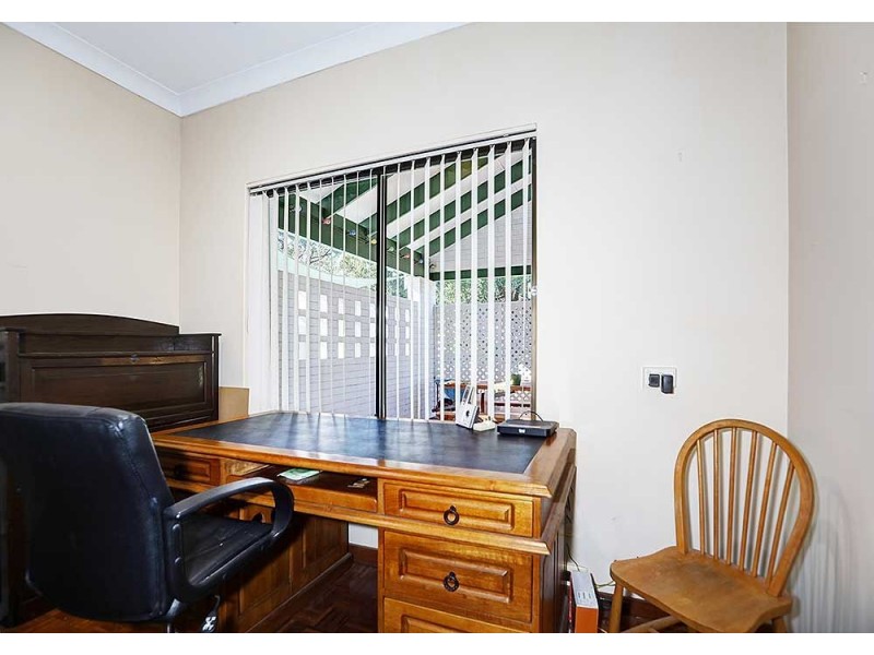 1 Sunset Crescent, Kalamunda WA 6076