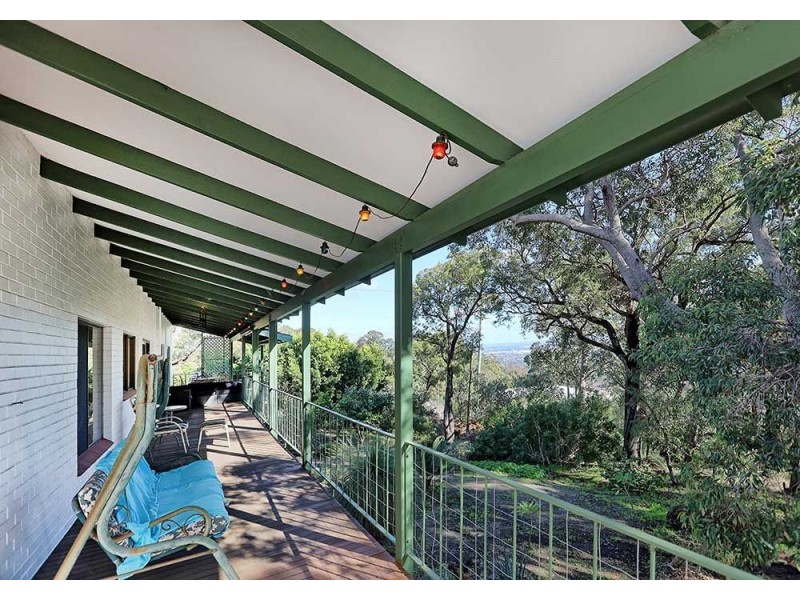 1 Sunset Crescent, Kalamunda WA 6076