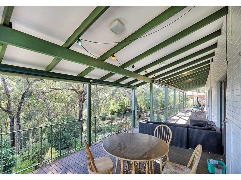 1 Sunset Crescent, Kalamunda WA 6076