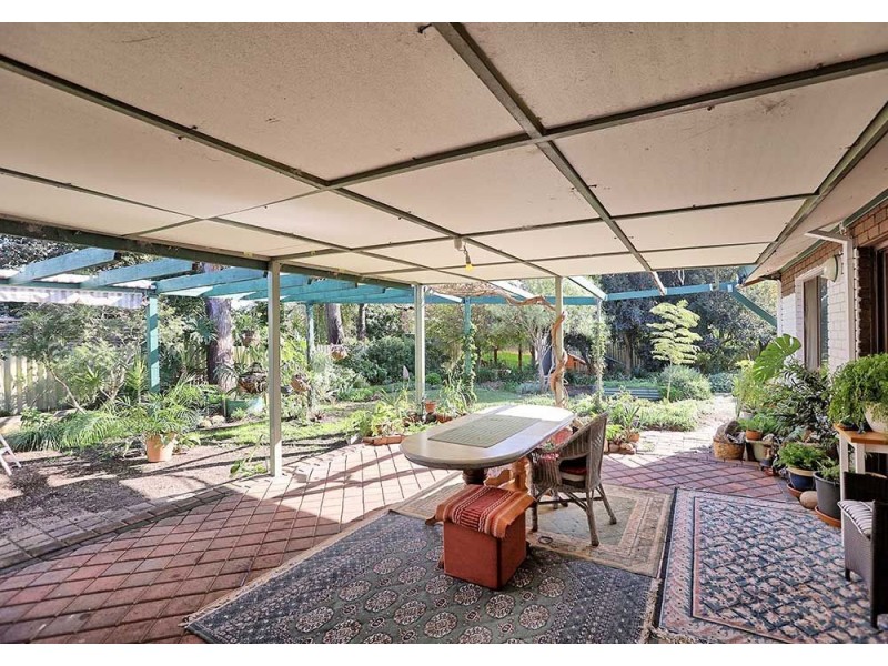 10 Meloway Drive, Maida Vale WA 6057