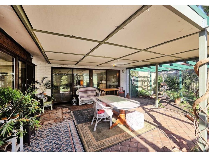 10 Meloway Drive, Maida Vale WA 6057