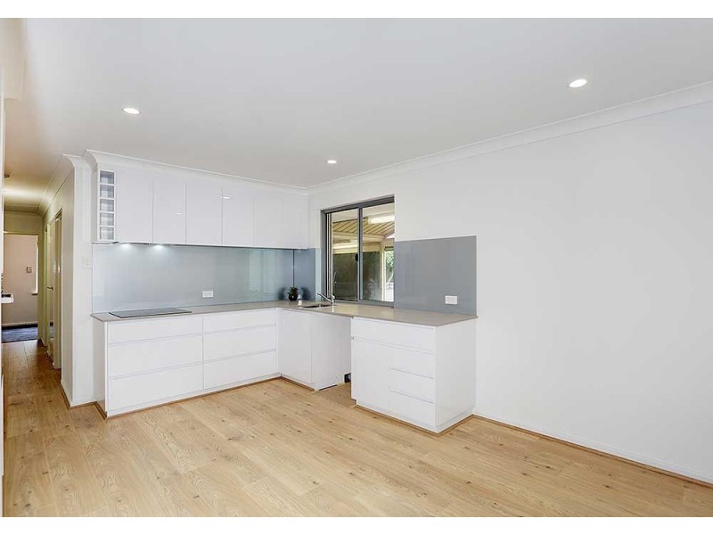 37 Mallee Way, Forrestfield WA 6058