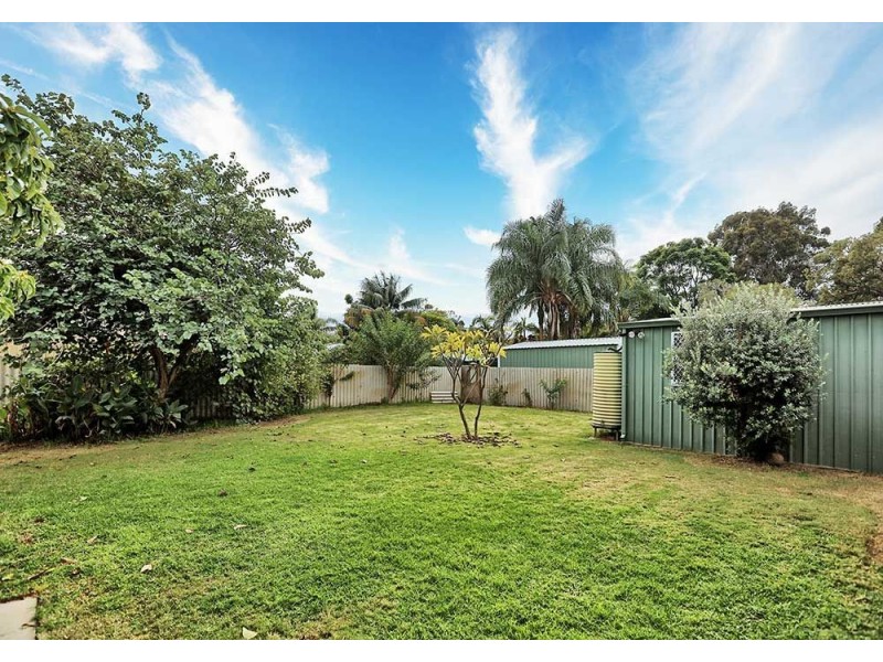 37 Mallee Way, Forrestfield WA 6058