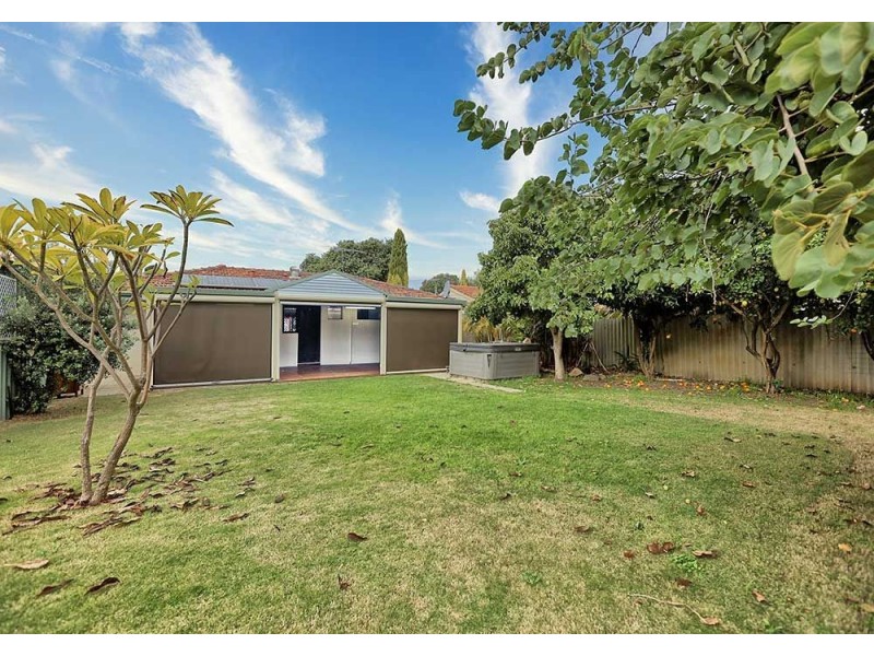 37 Mallee Way, Forrestfield WA 6058