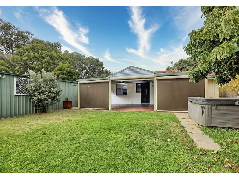 37 Mallee Way, Forrestfield WA 6058