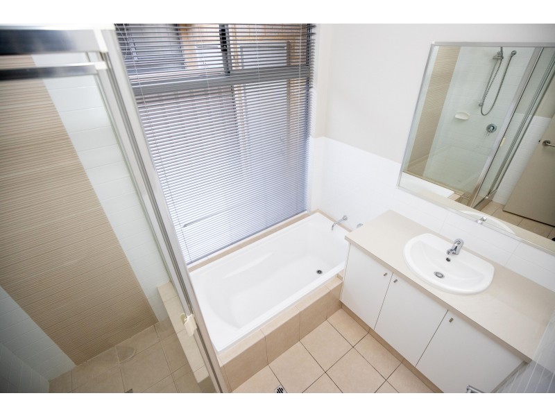 5/3 Kaoriki Court, Maida Vale WA 6057