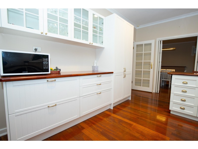 18 Wittenoom Road, High Wycombe WA 6057