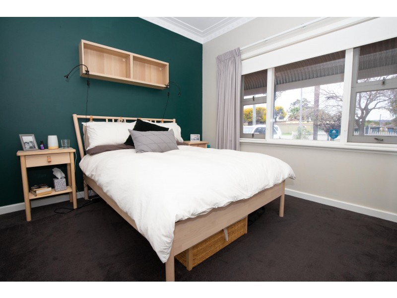 18 Wittenoom Road, High Wycombe WA 6057