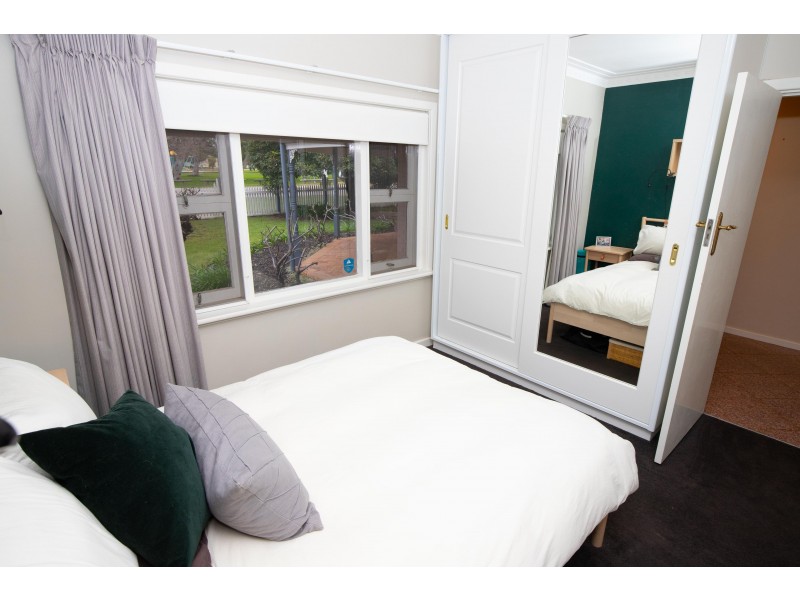 18 Wittenoom Road, High Wycombe WA 6057