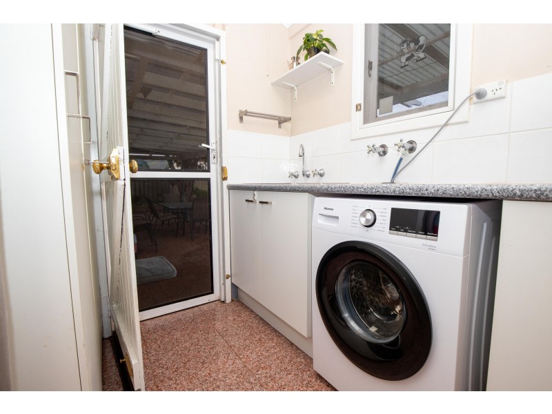 18 Wittenoom Road, High Wycombe WA 6057