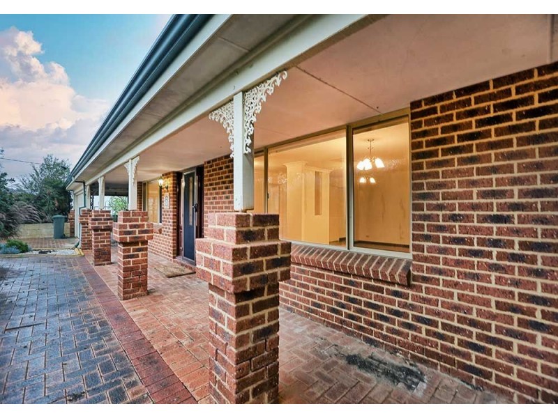 6 Cottingley Place, Swan View WA 6056