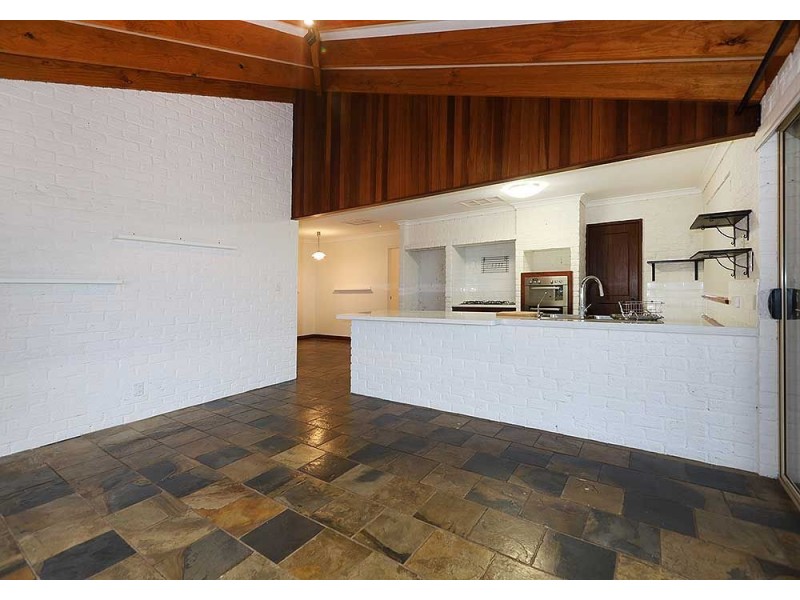 6 Cottingley Place, Swan View WA 6056
