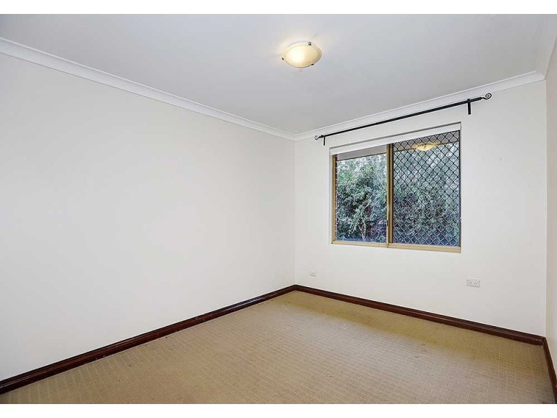 6 Cottingley Place, Swan View WA 6056