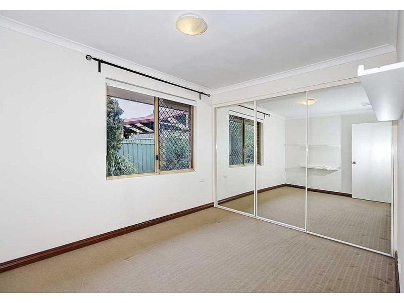 6 Cottingley Place, Swan View WA 6056