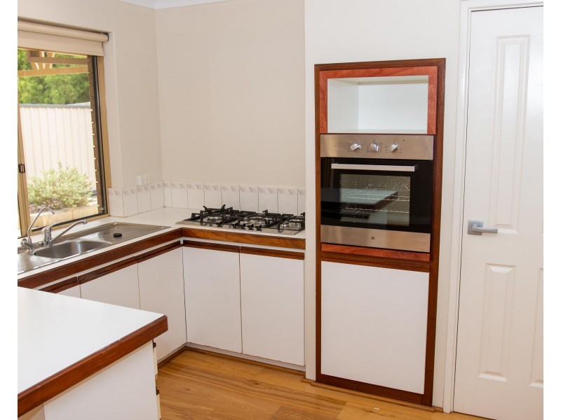 11 Higgins Way, Bayswater WA 6053