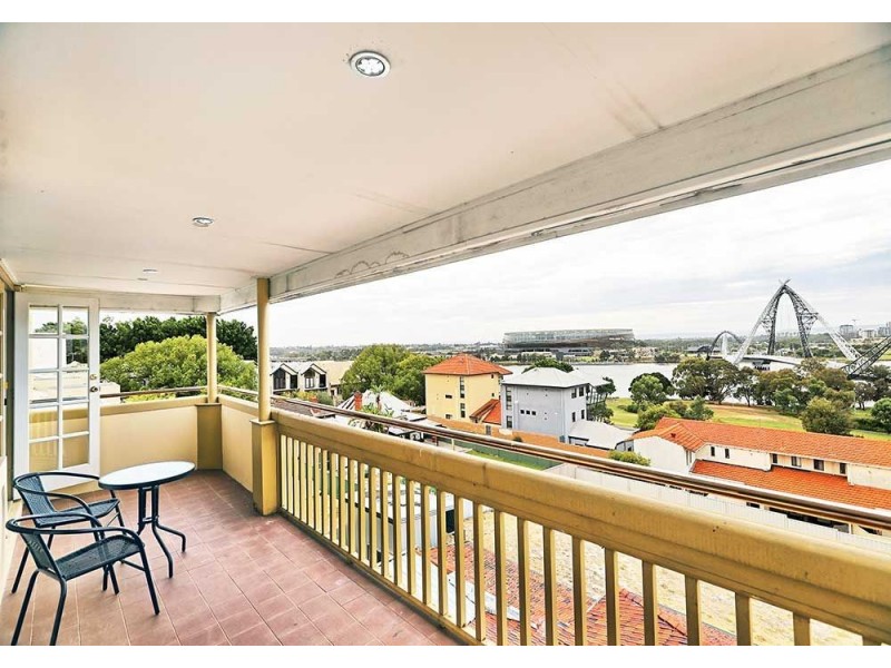 62/22 Nile Street, East Perth WA 6004