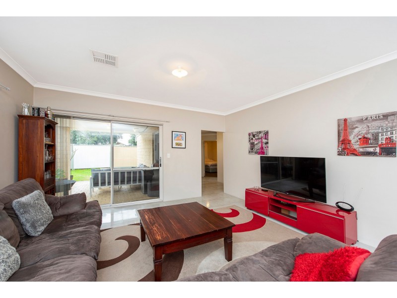 8 Bluebell Avenue, High Wycombe WA 6057