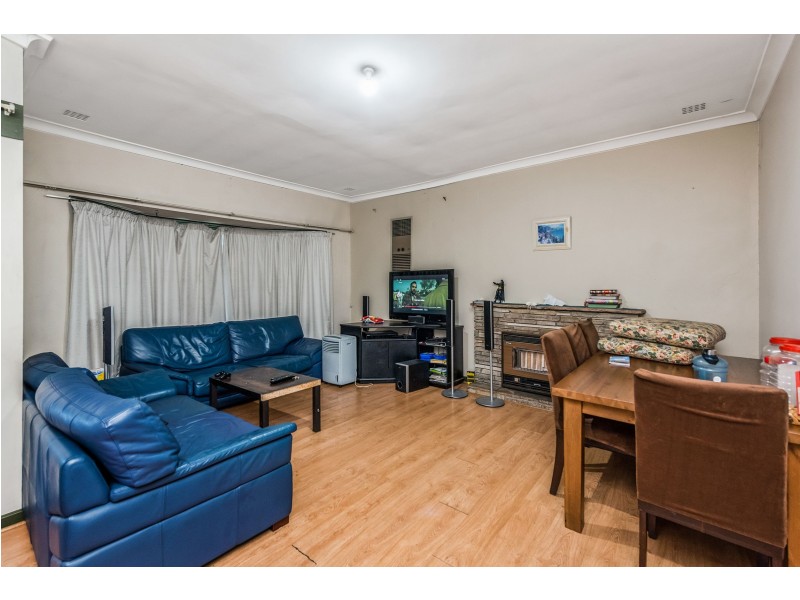 285b Welshpool Road, Queens Park WA 6107