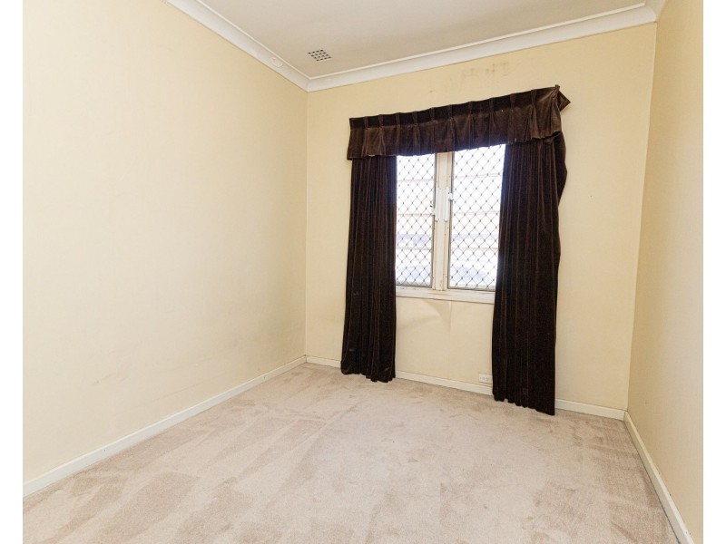 285b Welshpool Road, Queens Park WA 6107