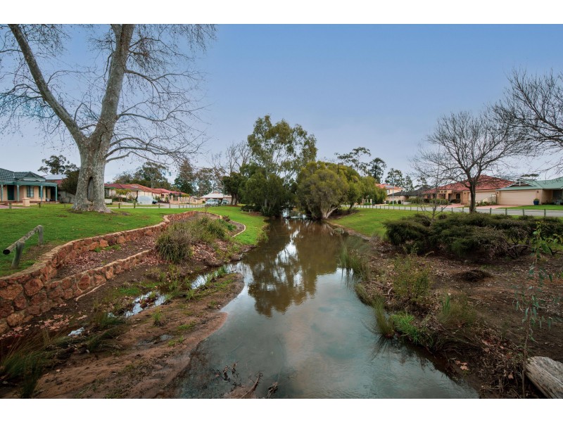 23 Peach Tree Way, Forrestfield WA 6058