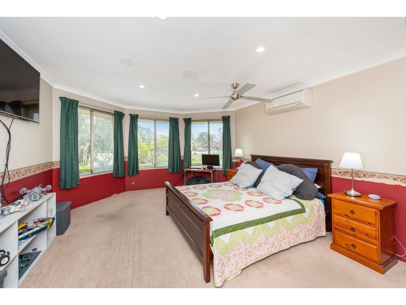 23 Peach Tree Way, Forrestfield WA 6058