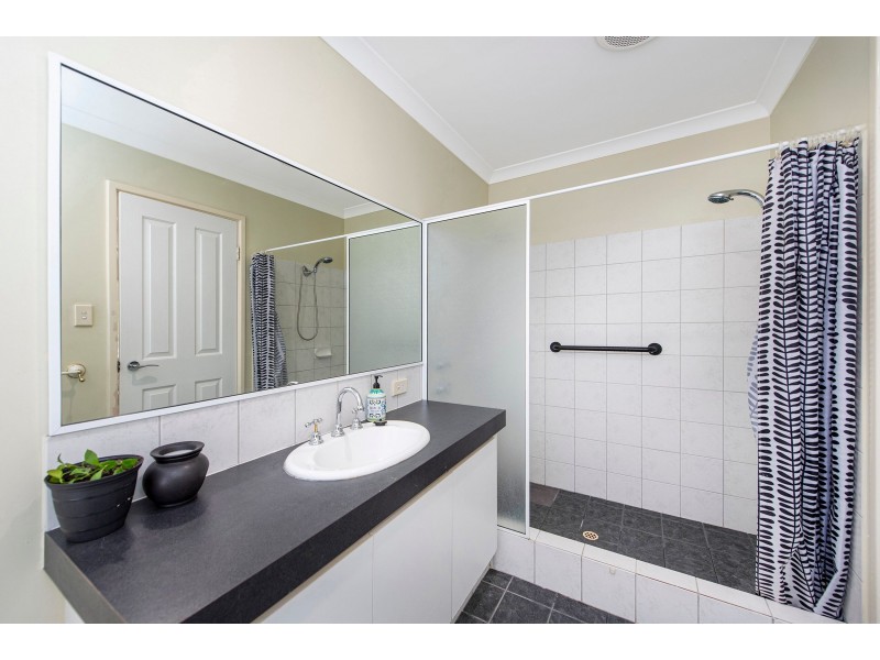 23 Peach Tree Way, Forrestfield WA 6058