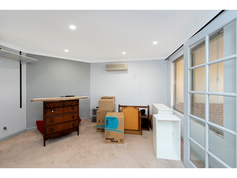 23 Peach Tree Way, Forrestfield WA 6058