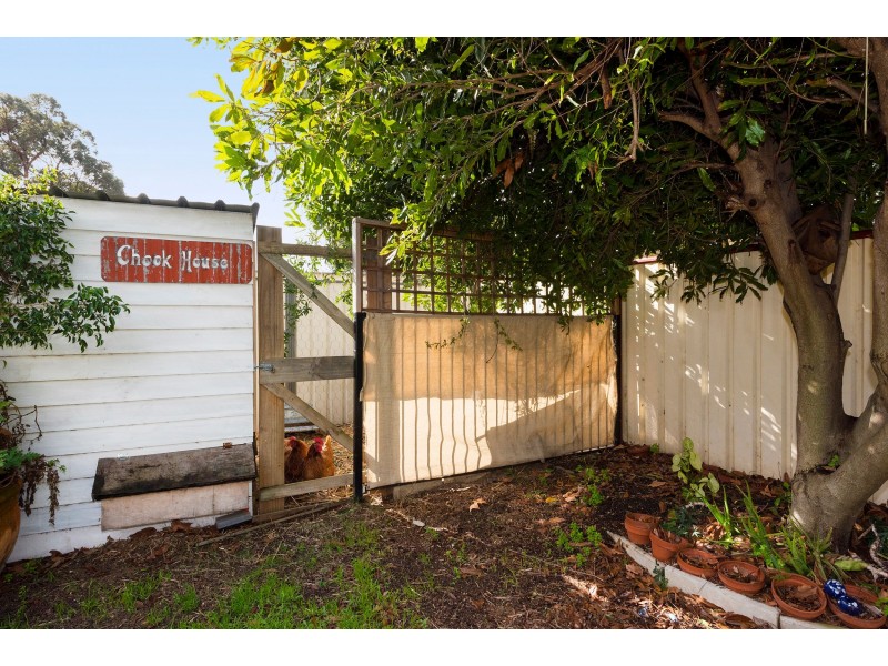 23 Peach Tree Way, Forrestfield WA 6058