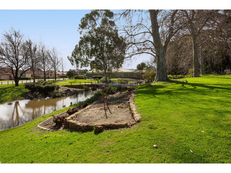 23 Peach Tree Way, Forrestfield WA 6058